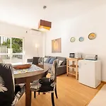 Guestrady - Almirante Reis Apartment