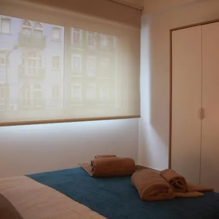 Guestrady - Almirante Reis * ליסבון